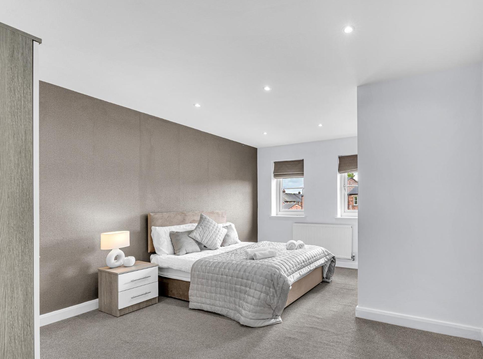 Brook Meadow House, 4 Bed House, Manchester Astley  Eksteriør bilde