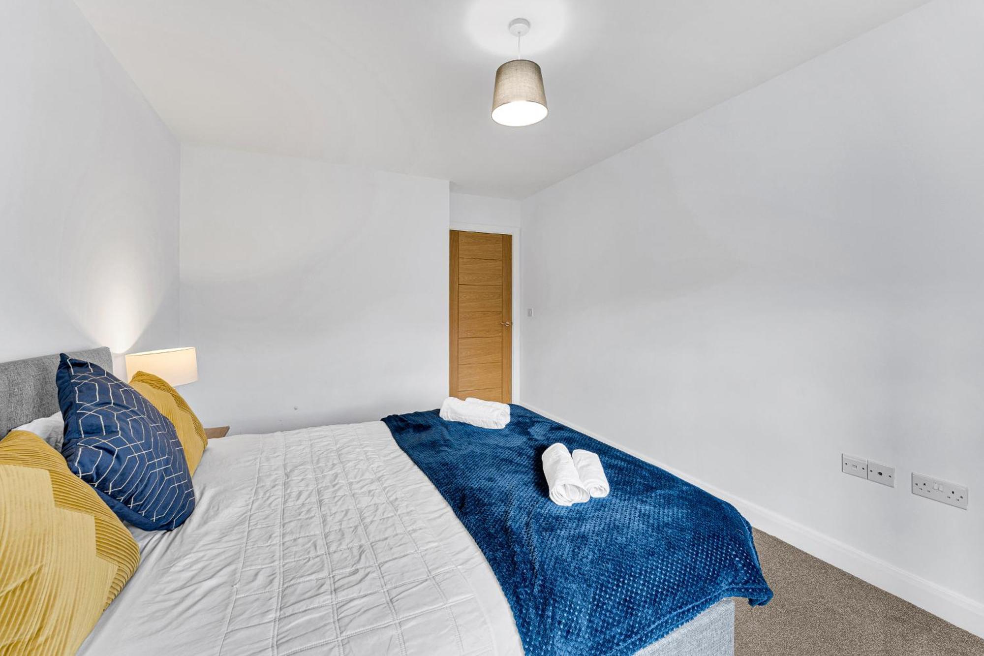 Brook Meadow House, 4 Bed House, Manchester Astley  Eksteriør bilde